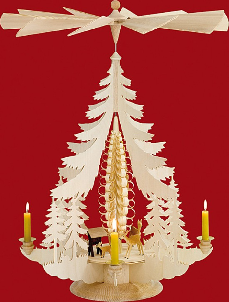 Taulin Große Pyramide, geschnitzte Rehe Taulin Große Pyramide, geschnitzte Rehe