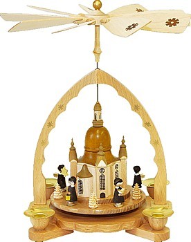 Richard Glässer Weihnachtspyramide, Frauenkirche mit Kurrende Richard Glässer Weihnachtspyramide, Frauenkirche mit Kurrende