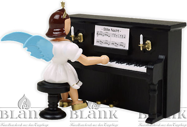 Blank Kurzrockengel am Klavier, farbig Blank Kurzrockengel am Klavier, farbig