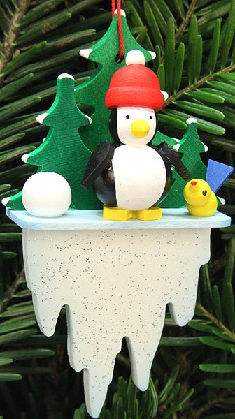 Christian Ulbricht Baumbehang Pinguin auf Eiszapfen Christian Ulbricht Baumbehang Pinguin auf Eiszapfen