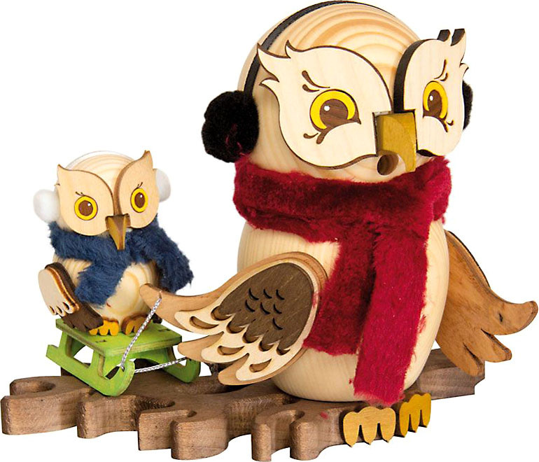 Drechslerei Kuhnert Räucherfigur Eule Schlittenfahrt mit Kind Drechslerei Kuhnert Räucherfigur Eule Schlittenfahrt mit Kind