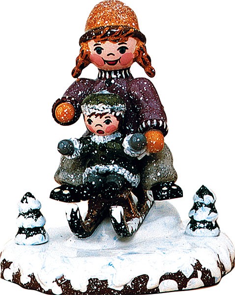 Hubrig Volkskunst Winterkinder - Schlittenfahrerin Hubrig Volkskunst Winterkinder - Schlittenfahrerin