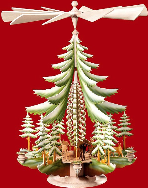 Taulin Große Pyramide, geschnitzte Rehe - farbig Taulin Große Pyramide, geschnitzte Rehe - farbig