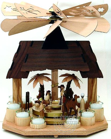 Drechslerei Kuhnert Doppelpyramide Haus mit Weihnachtskrippe Drechslerei Kuhnert Doppelpyramide Haus mit Weihnachtskrippe