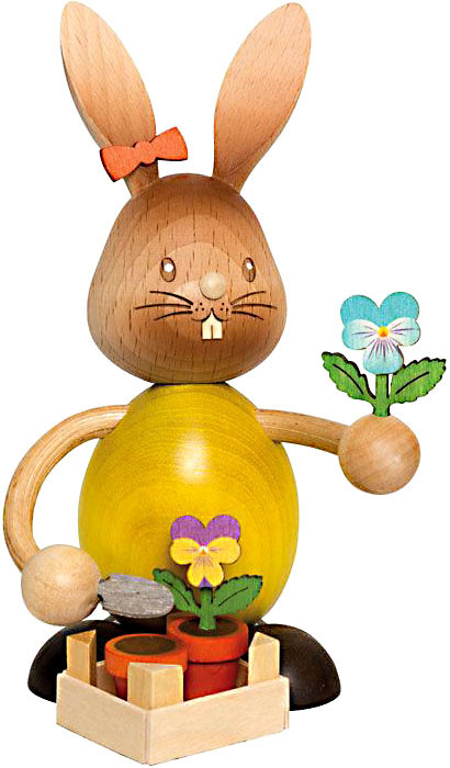 Drechslerei Kuhnert Stupsi Hase mit Stiefmütterchen Drechslerei Kuhnert Stupsi Hase mit Stiefmütterchen