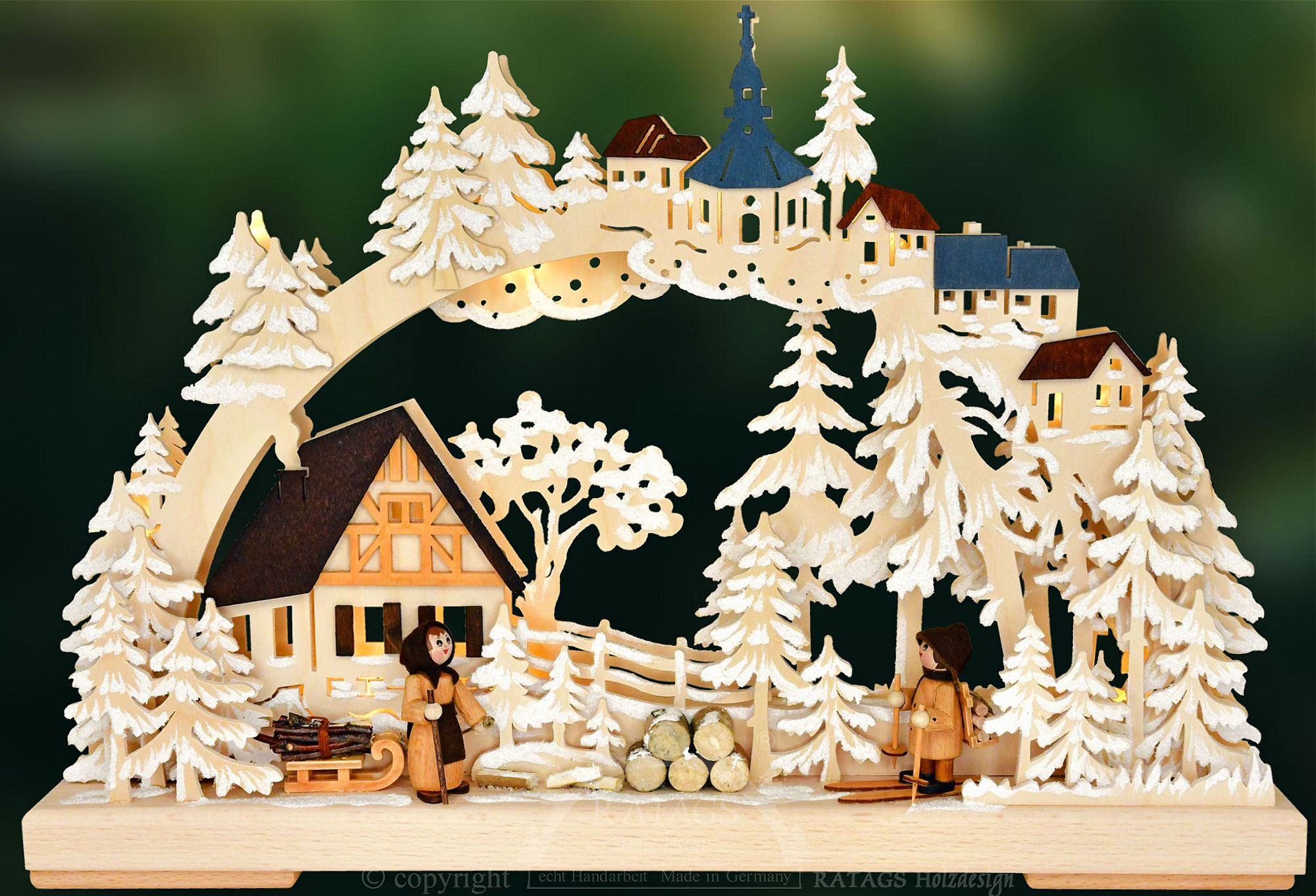 Ratags 3D-Schwibbogen Holzsammler, farbige Dächer, klein - mit Raureif Ratags 3D-Schwibbogen Holzsammler, farbige Dächer, klein - mit Raureif