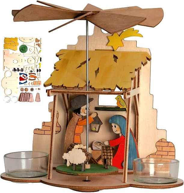 Drechslerei Kuhnert Bastelset Wandpyramide mit Krippe Drechslerei Kuhnert Bastelset Wandpyramide mit Krippe