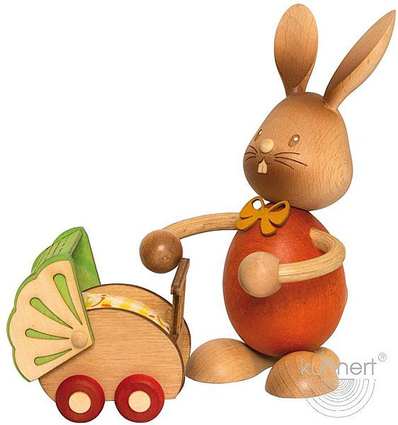 Drechslerei Kuhnert Stupsi Hase mit Kinderwagen Drechslerei Kuhnert Stupsi Hase mit Kinderwagen