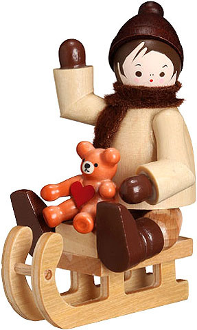 Romy Thiel Winterkind mit Teddy auf Schlitten, natur Romy Thiel Winterkind mit Teddy auf Schlitten, natur